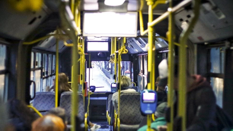 Συναγερμός σε ΟΑΣΑ και ΕΛ.ΑΣ για τις επιθέσεις σε λεωφορεία: Γίνονται βράδυ και κοντά σε υπόγειες διαβάσεις